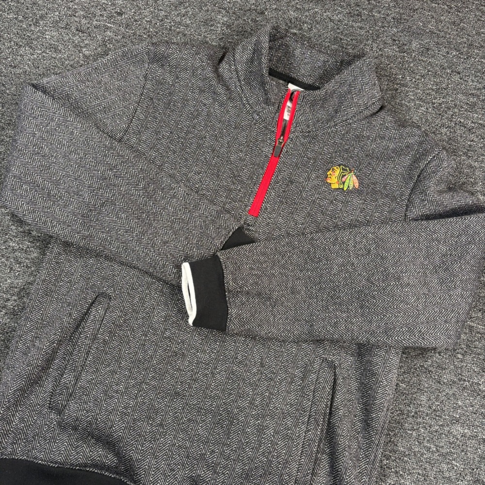 NHL Chicago Blackhawks Quarter Zip Mens Medium Grey Herringbone Fleece Pullover